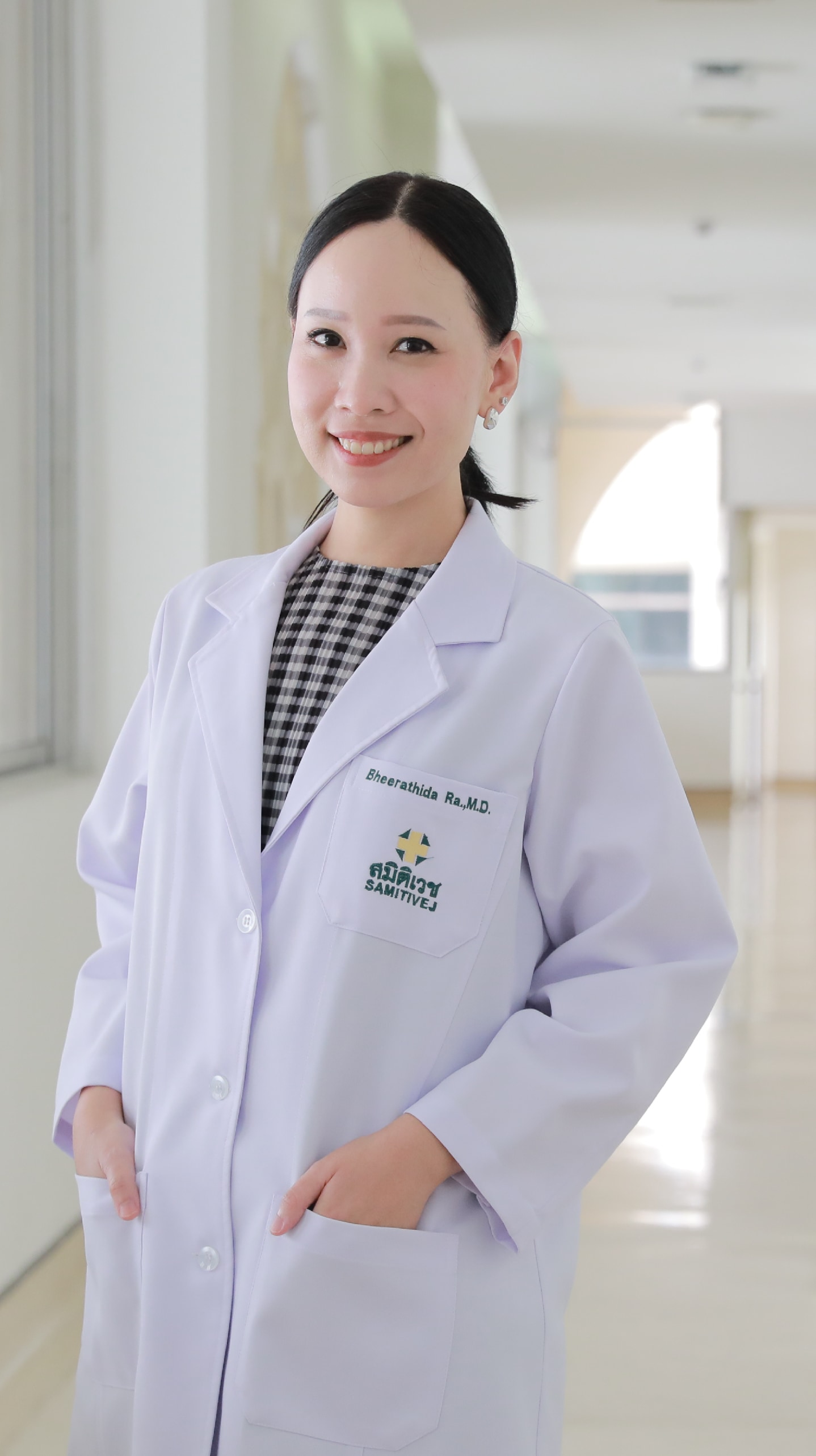 Dr. Bheerathida Rattakul, M.D. - Dermatology specialist at Samitivej Sukhumvit Hospital, Thailand