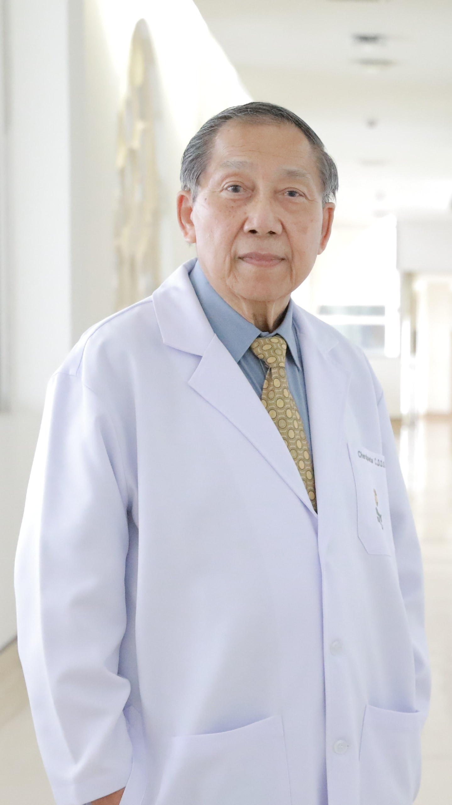 Dr. Cherdpunta Charoenvej, D.D.S. - specialist at Samitivej Sukhumvit Hospital, Thailand