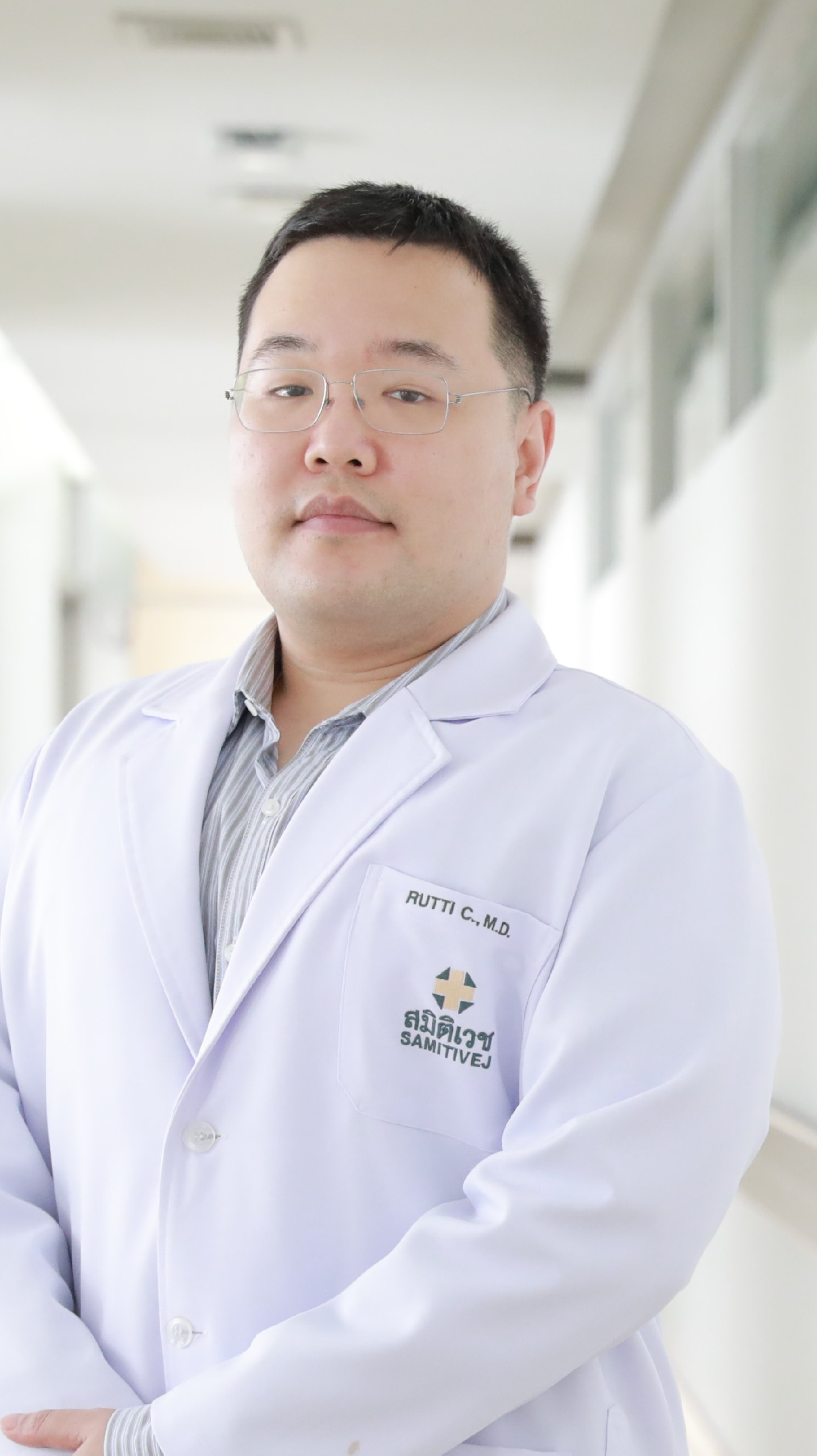 Dr. Rutti Chumthong, M.D. - Otolaryngology specialist at Samitivej Sukhumvit Hospital, Thailand
