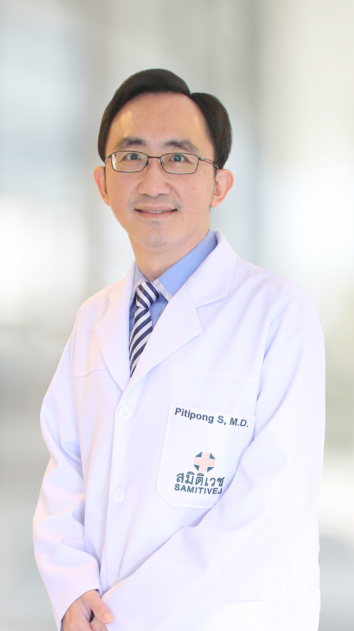 Dr. Pitipong Suramethakul, M.D. - Ophthalmology specialist at Samitivej Sukhumvit Hospital, Thailand