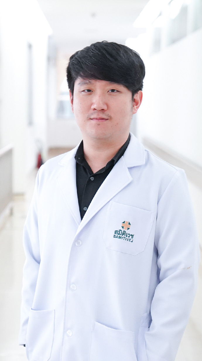 Dr. Dr. Chirayus Maitrisathit, M.D. -  specialist at Samitivej Sukhumvit Hospital, Thailand