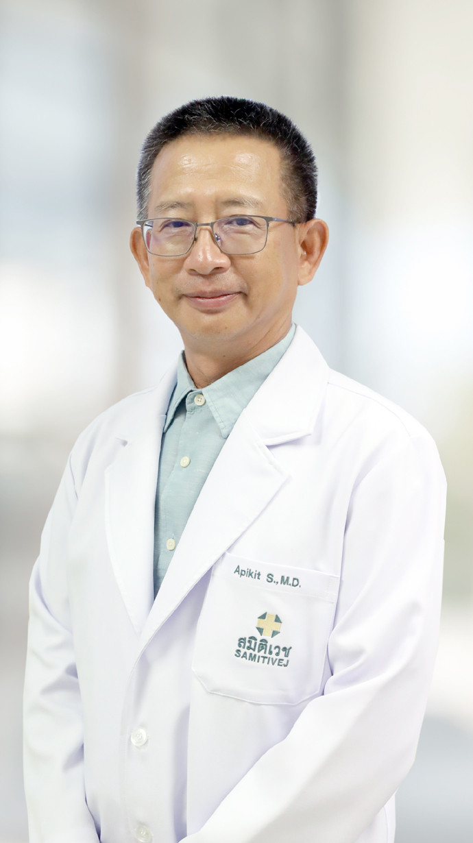 Dr. Apikit Srisermphoak, M.D. - Orthopedics specialist at Samitivej Sukhumvit Hospital, Thailand