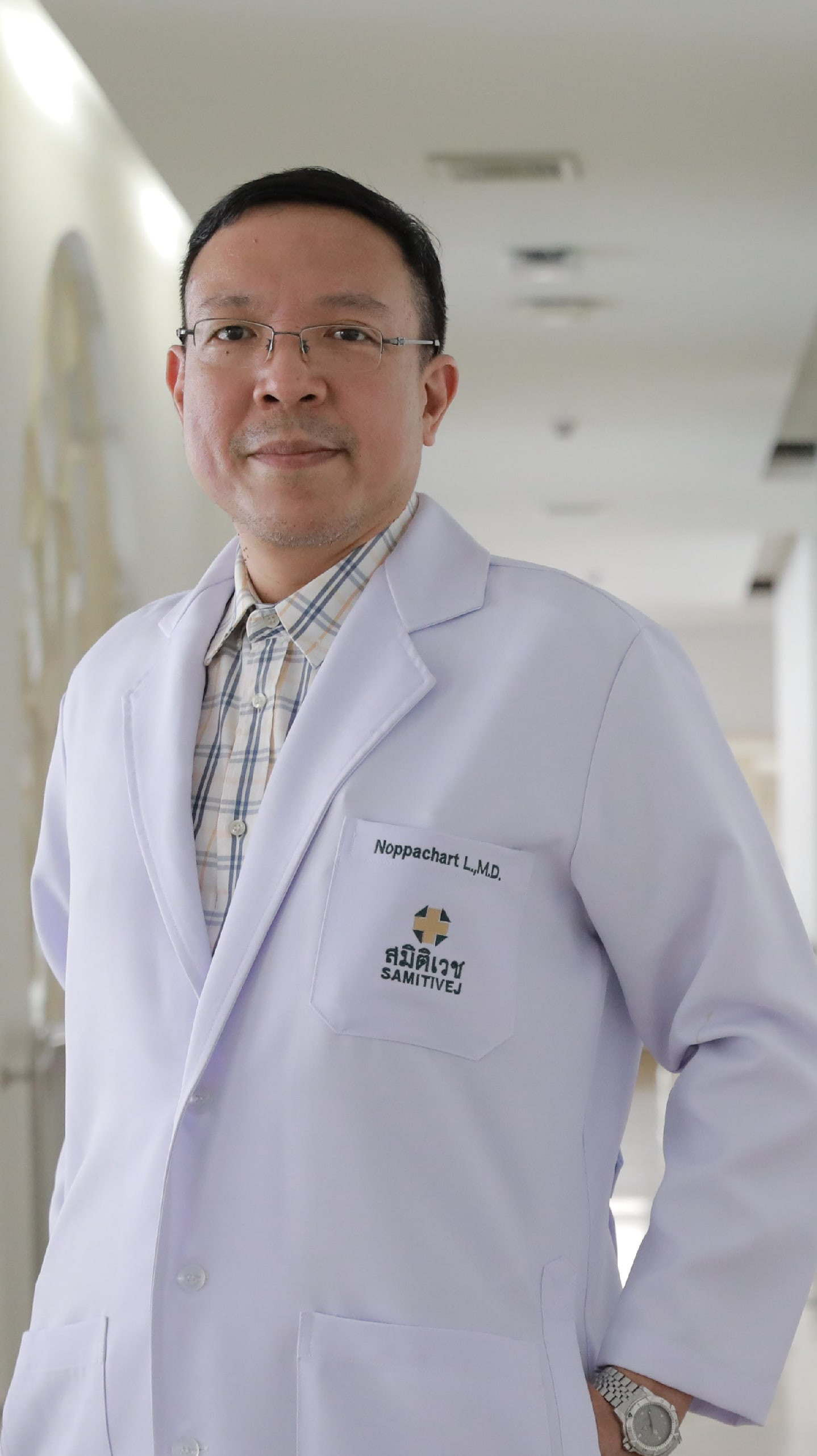 Dr. Noppachart Limpaphayom, M.D. - Orthopedics specialist at Samitivej Sukhumvit Hospital, Thailand